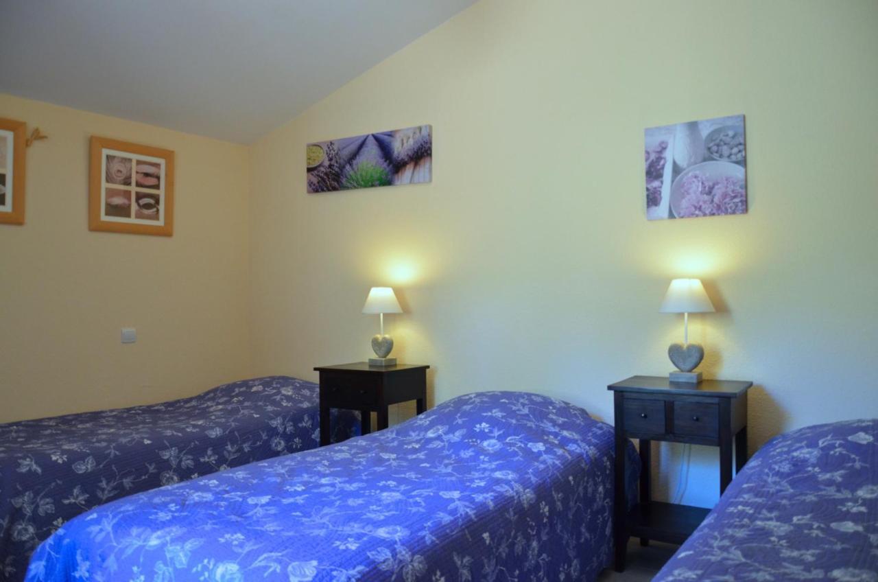 Gites Le Chene & Le Tilleul Saint-Romain-de-Lerps Zimmer foto